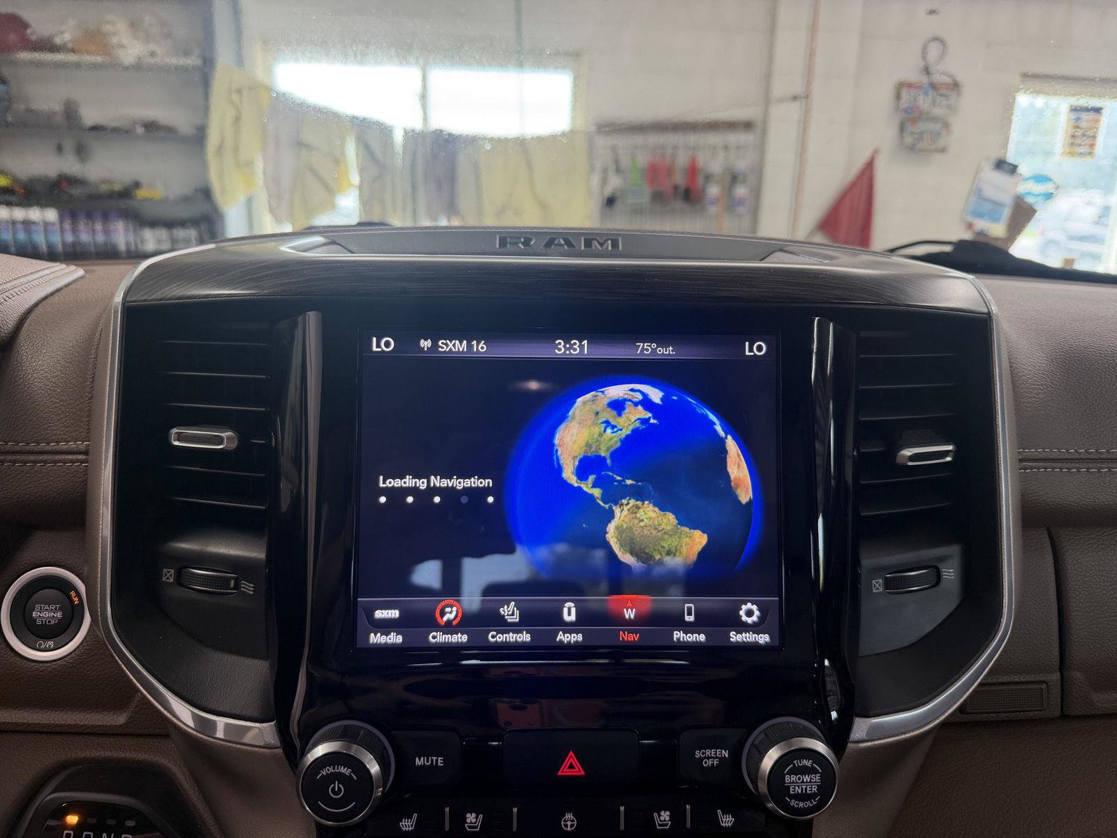 Used 2020 RAM 1500 Laramie RWD image 18