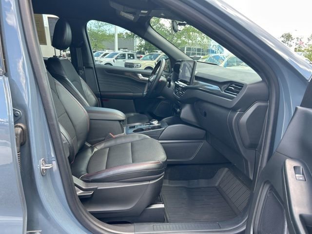 Certified 2023 Ford Escape ST-Line w/ Tech Pack #1 FWD image 18