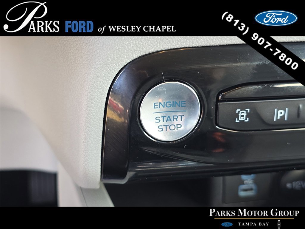 Certified 2023 Ford Escape Platinum w/ Class II Trailer Tow Package image 28