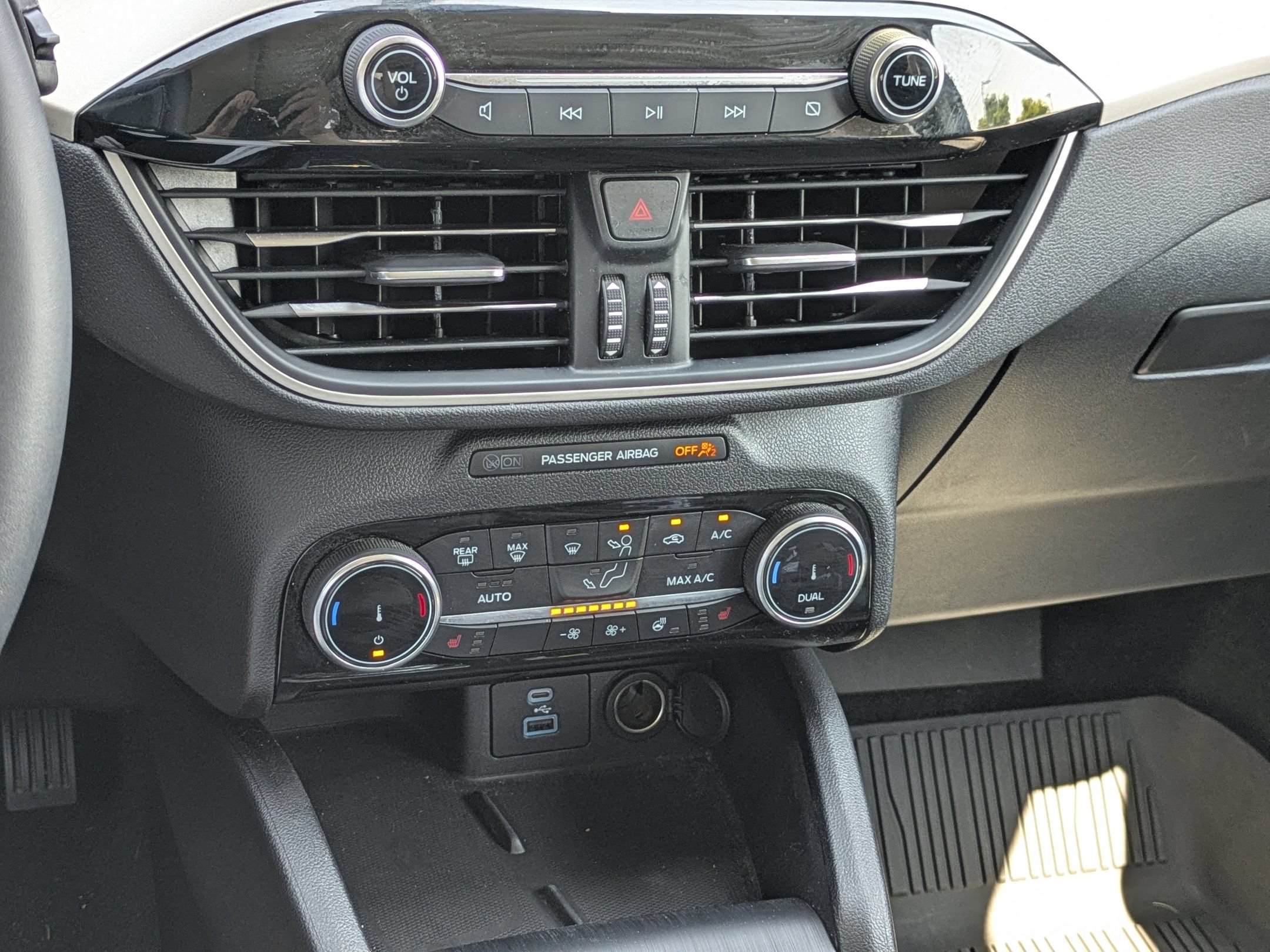 Certified 2022 Ford Escape SEL w/ Technology Package FWD image 23