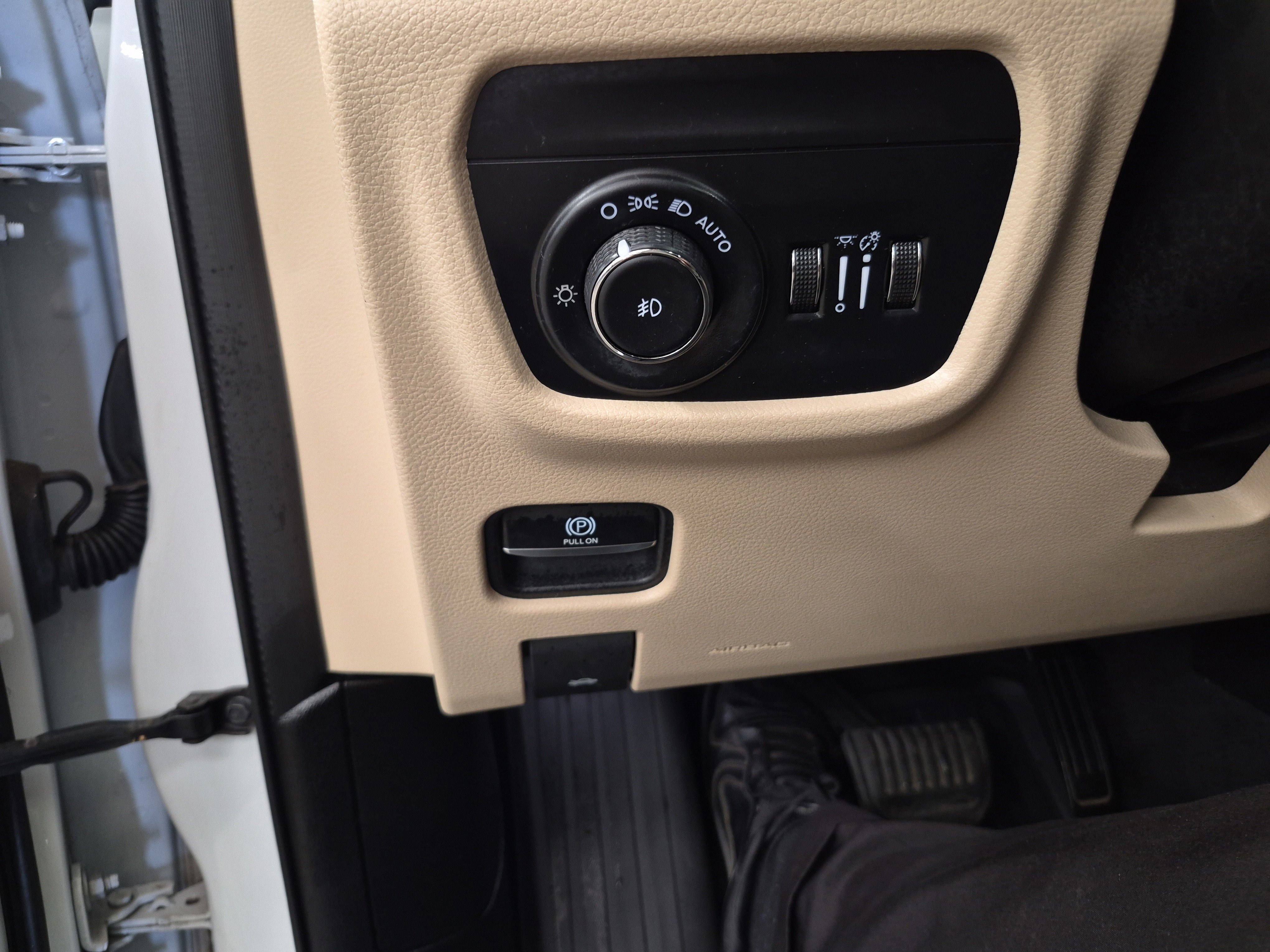 Used 2021 Jeep Grand Cherokee L Limited AWD/4WD image 22