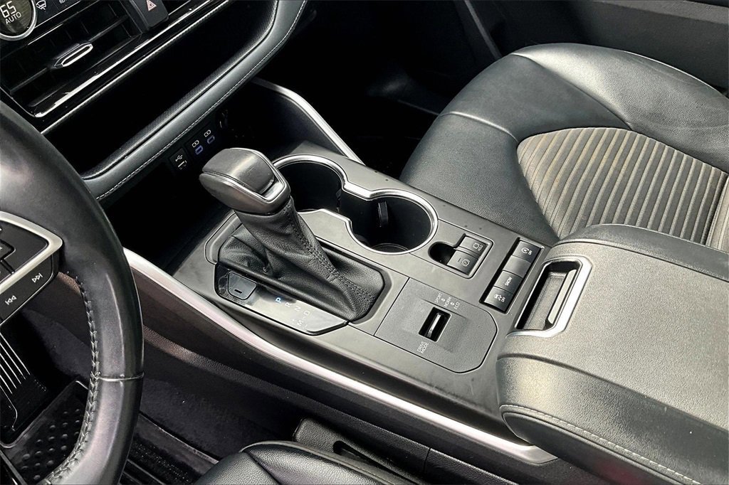 Used 2022 Toyota Highlander XSE image 15