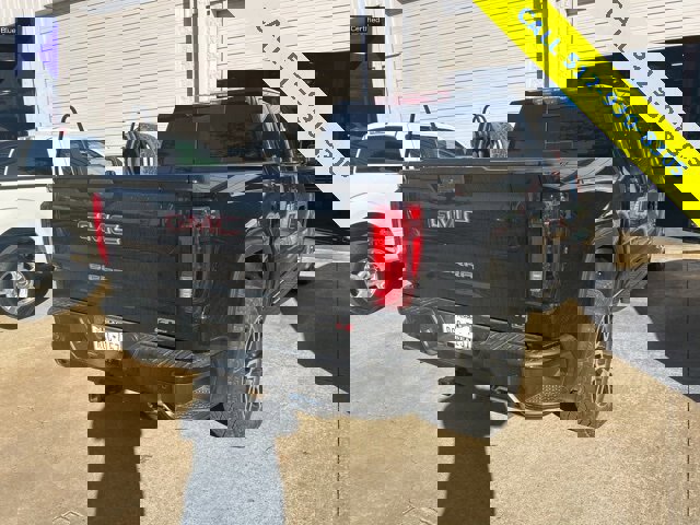 Used 2022 GMC Sierra 1500 AT4 w/ AT4 Premium Package image 2