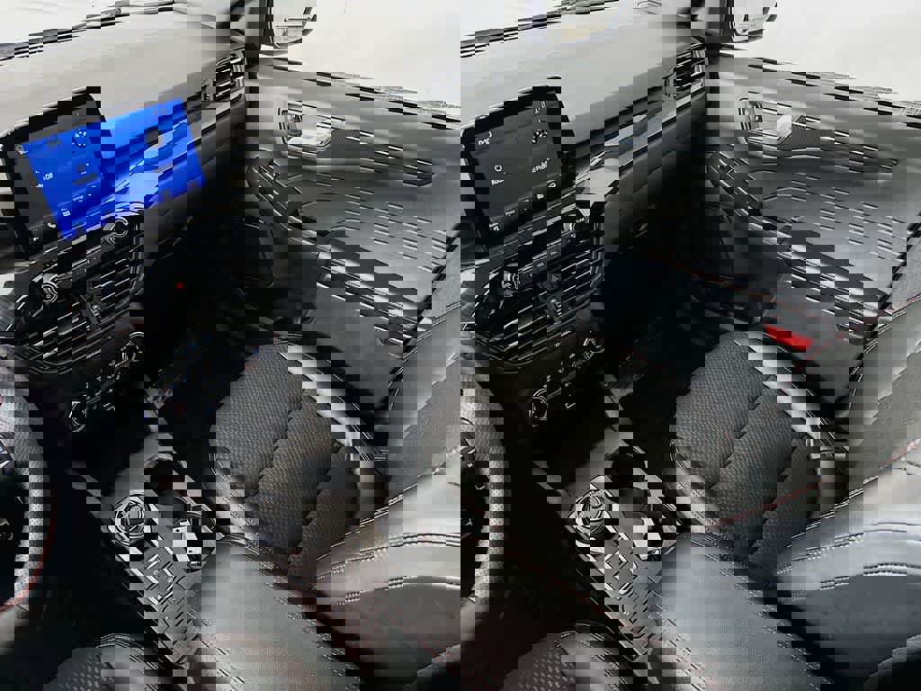 Certified 2023 Ford Escape ST-Line image 11