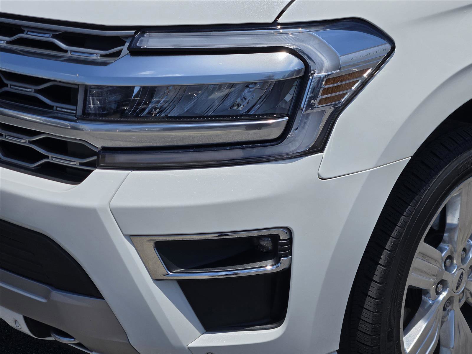 Certified 2023 Ford Expedition Max Platinum AWD/4WD image 9