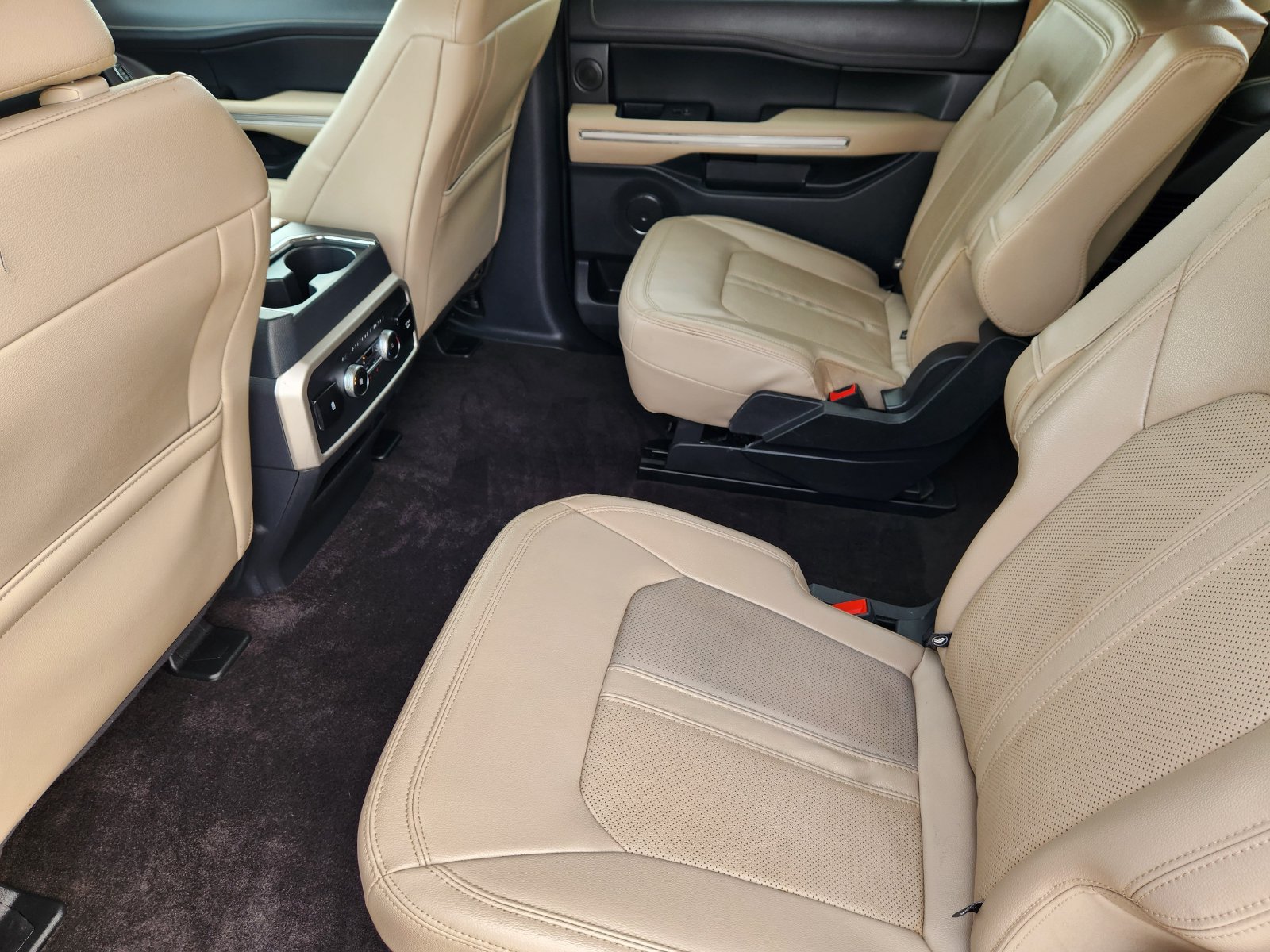 Certified 2022 Ford Expedition Max Limited RWD image 32