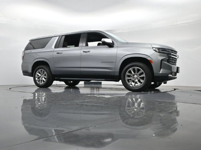 Used 2024 Chevrolet Suburban Premier AWD/4WD image 37