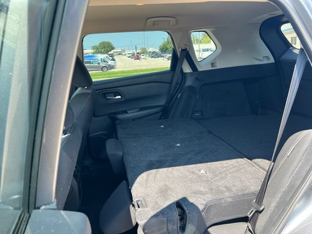Used 2025 Nissan Rogue SV AWD/4WD image 40