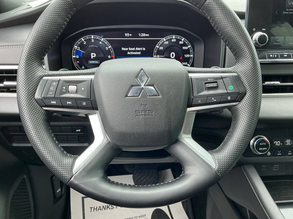 Used 2023 Mitsubishi Outlander SEL FWD image 46