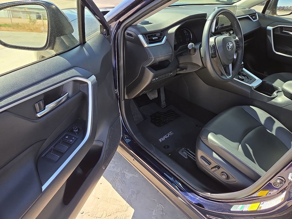 Used 2024 Toyota RAV4 XLE Premium AWD/4WD image 19