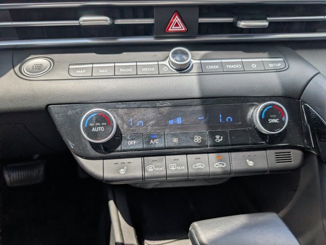 Used 2024 Hyundai Elantra Limited FWD image 14
