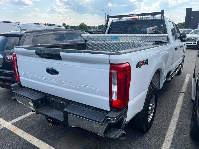 Certified 2025 Ford F250 XL w/ XL Chrome Package AWD/4WD image 4