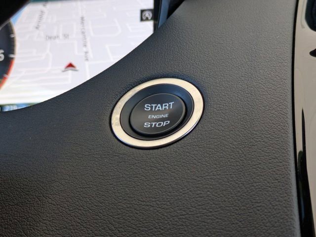 Used 2024 Jaguar E-PACE R-Dynamic SE image 32