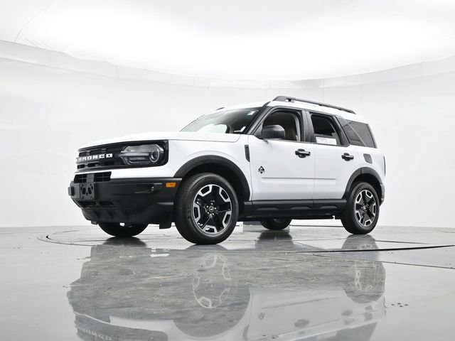 Certified 2023 Ford Bronco Sport Outer Banks w/ Tech Package image 36