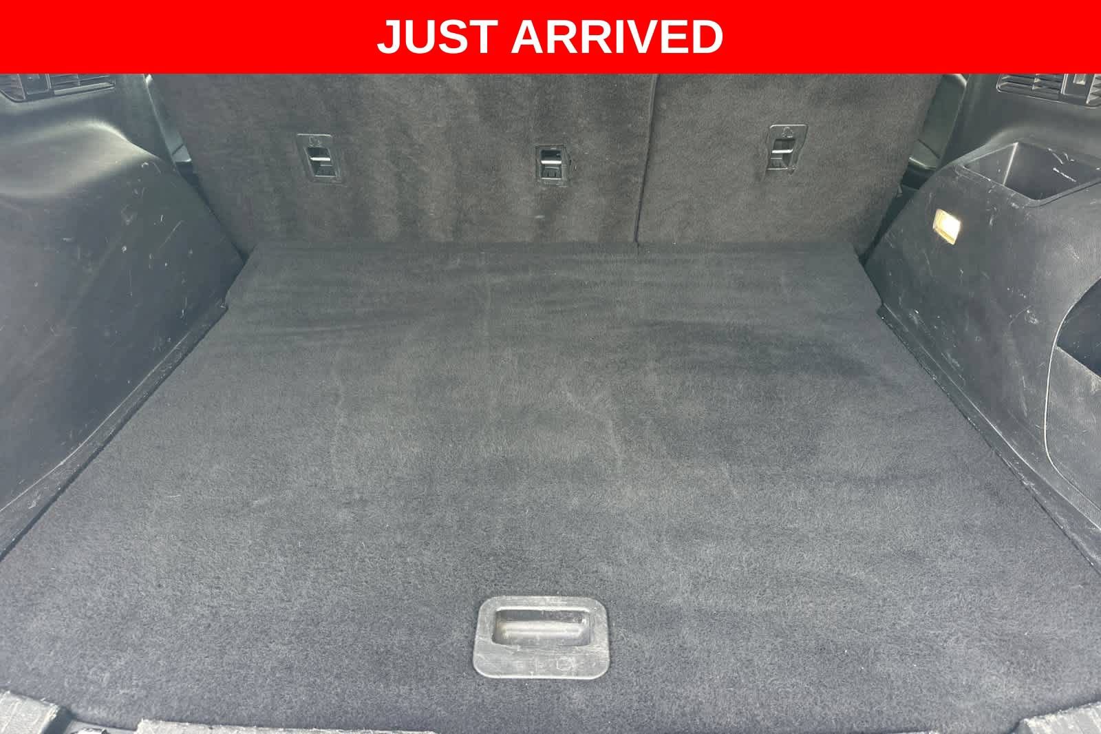 Certified 2022 Ford Edge SE w/ Black Appearance Package AWD/4WD image 16