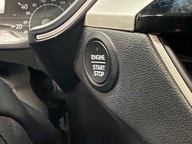 Certified 2022 Ford Escape SEL AWD/4WD image 17