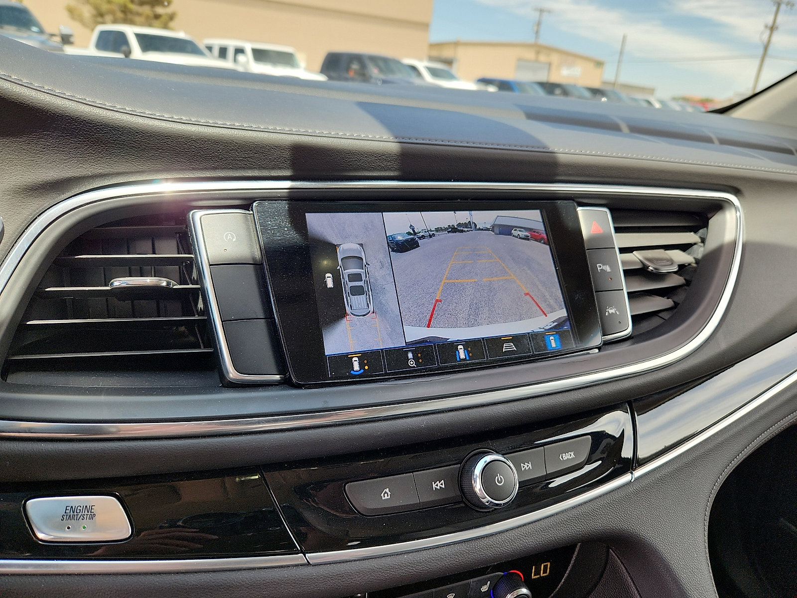 Used 2022 Buick Enclave Avenir FWD image 11