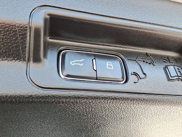 Certified 2024 Ford Explorer XLT AWD/4WD image 30