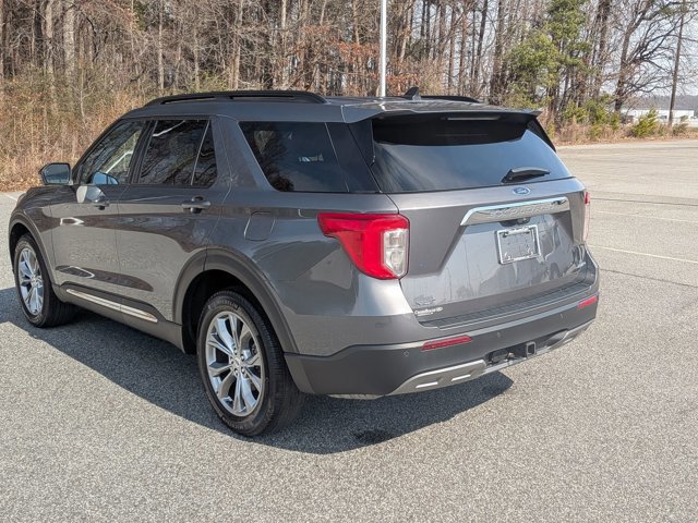 Certified 2023 Ford Explorer XLT w/ Equipment Group 202A image 3