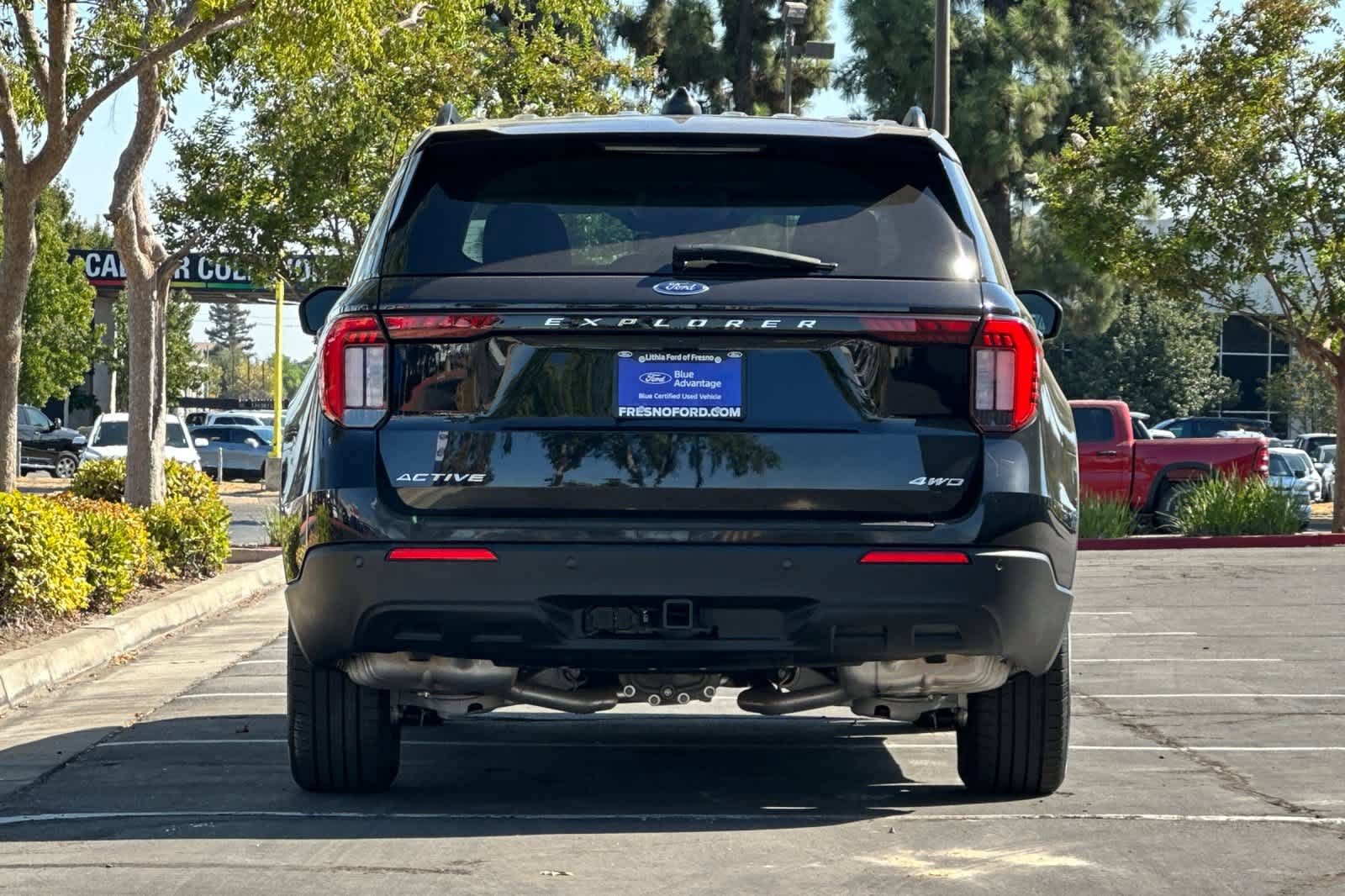 Certified 2025 Ford Explorer Active AWD/4WD image 8