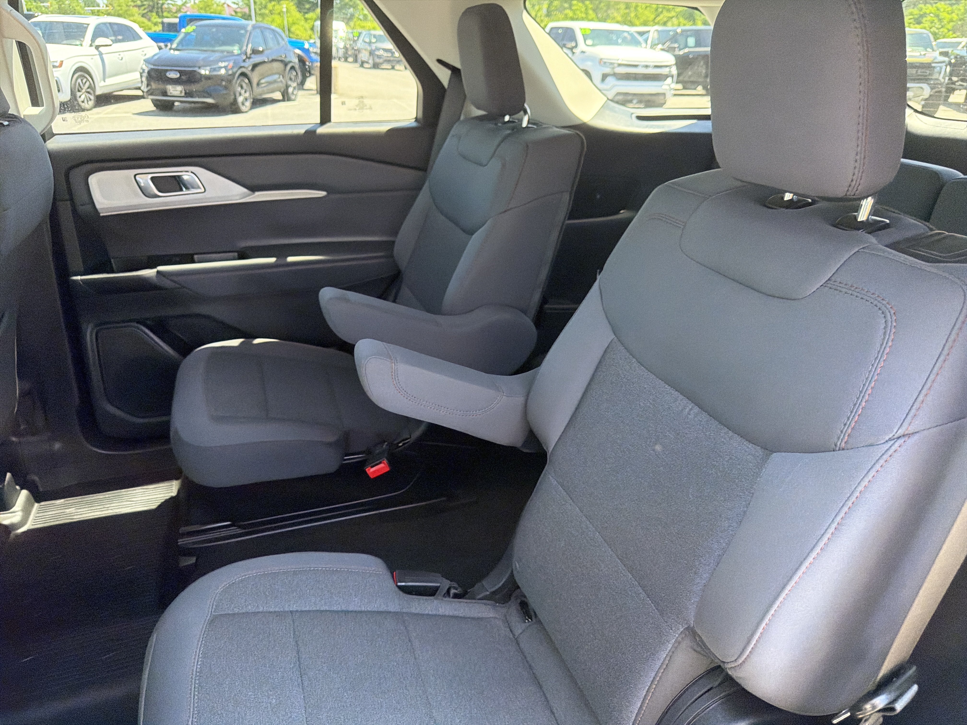 Certified 2026 Ford Explorer Active AWD/4WD image 13