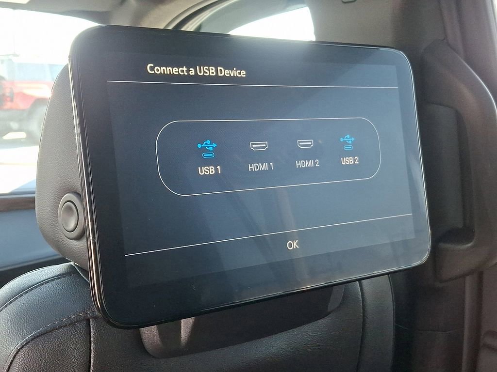 Used 2021 Chevrolet Tahoe Premier w/ Premium Package image 13