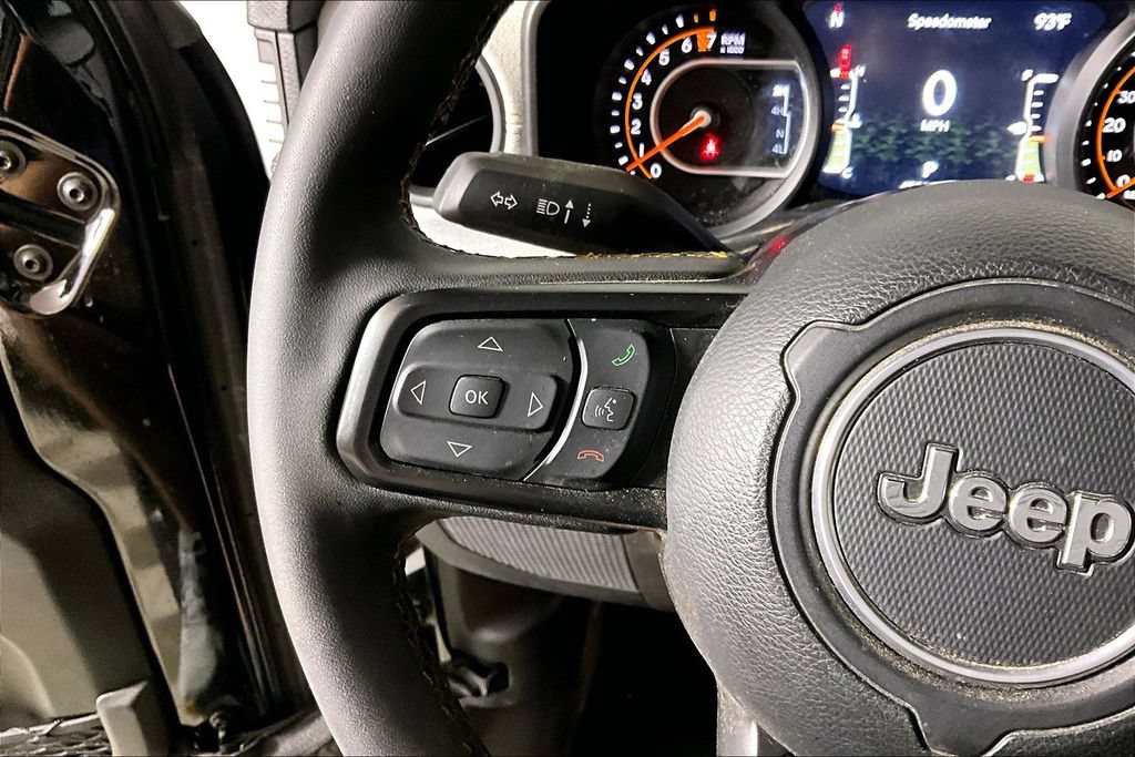 Used 2024 Jeep Gladiator Sport AWD/4WD image 14