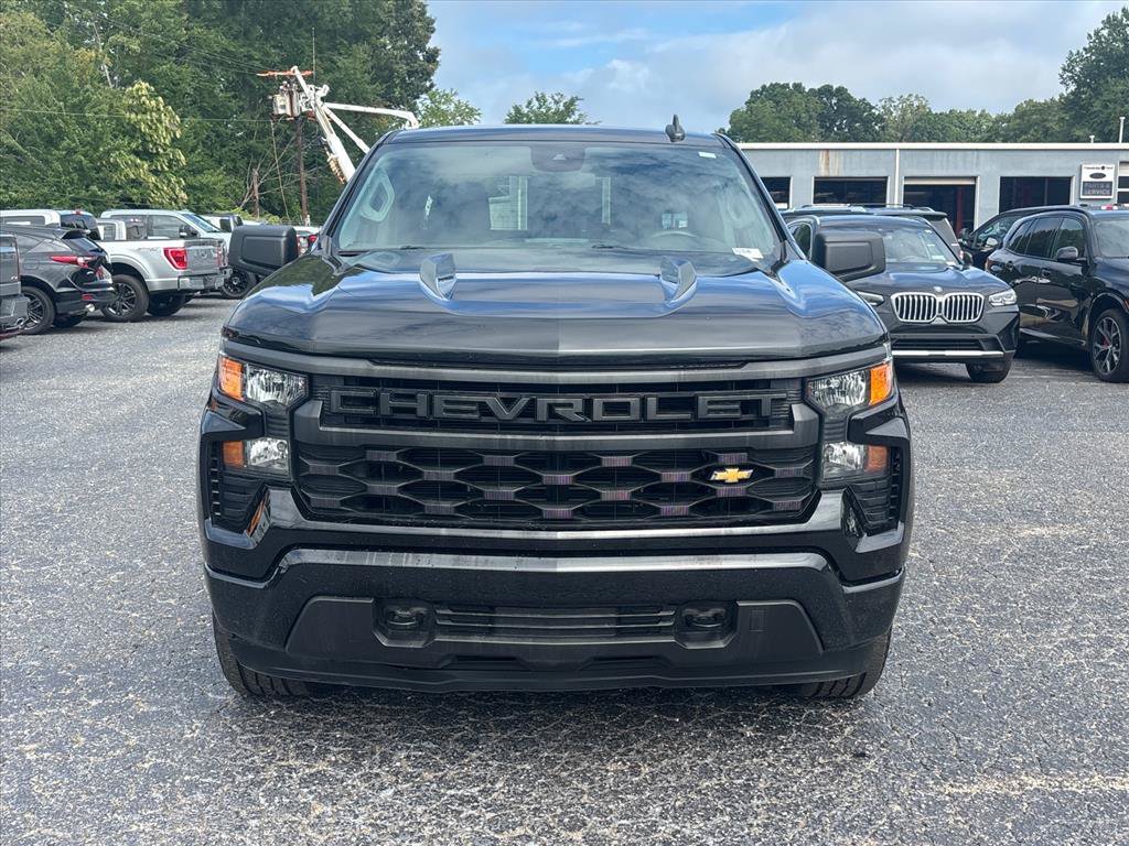 Used 2024 Chevrolet Silverado 1500 Custom AWD/4WD image 2