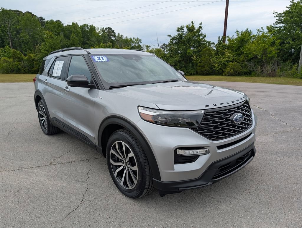 Certified 2022 Ford Explorer ST-Line RWD image 2
