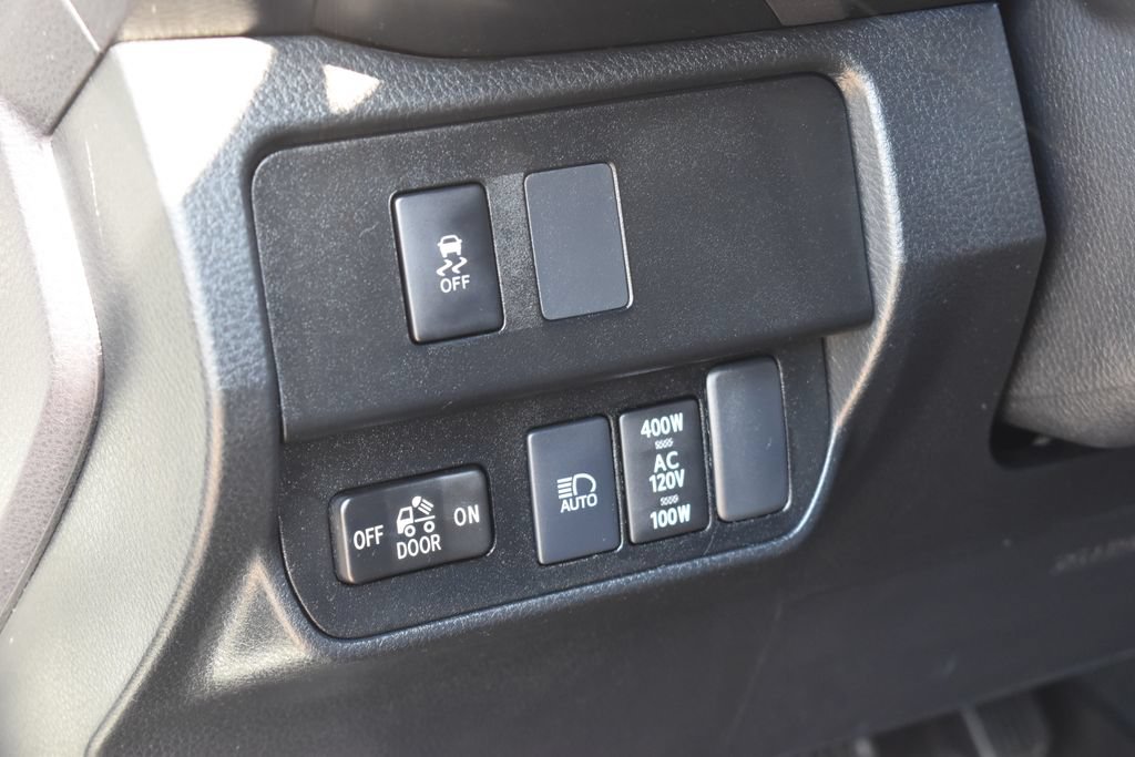 Used 2023 Toyota Tacoma TRD Sport AWD/4WD image 24