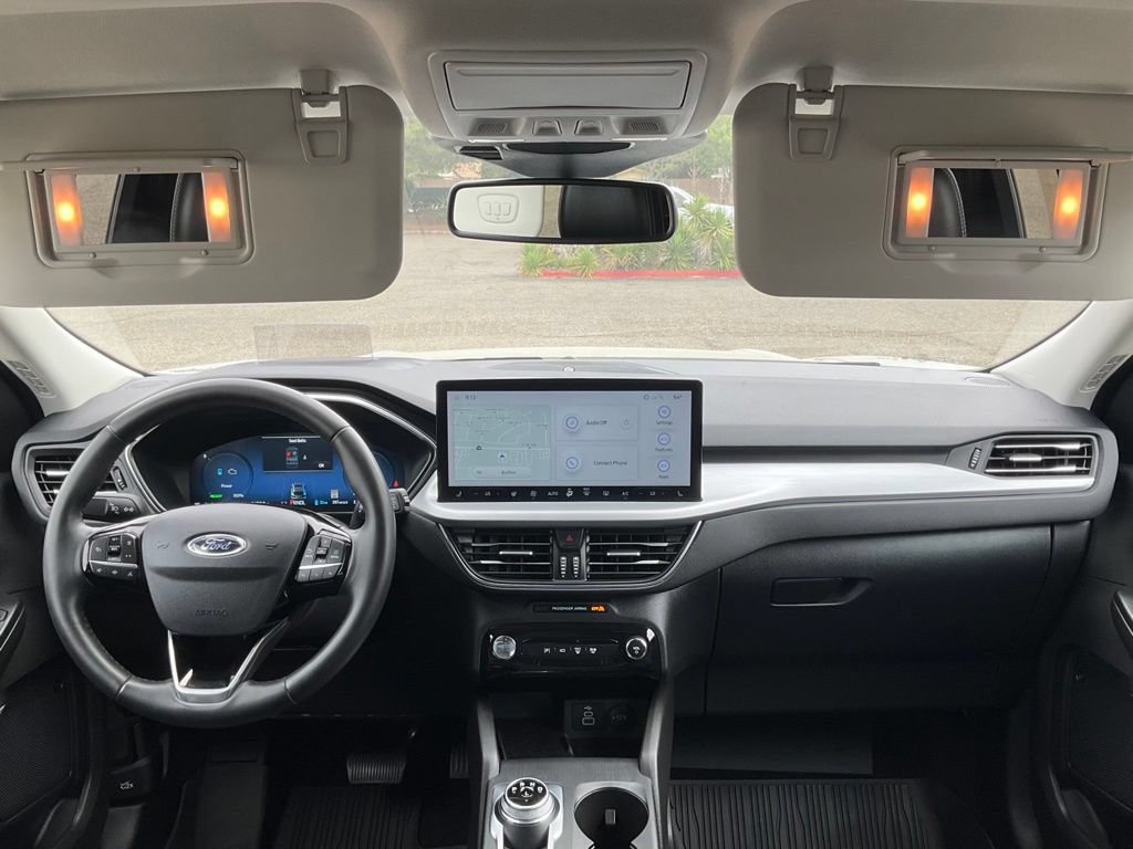 Certified 2024 Ford Escape SE w/ PHEV Premium Package FWD image 30