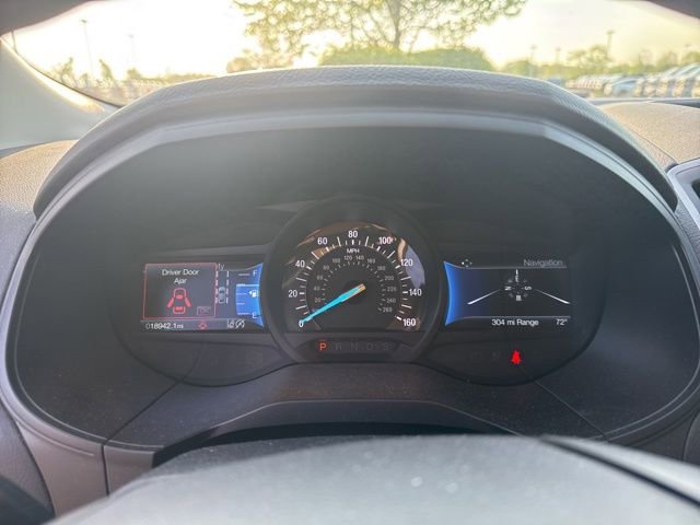 Certified 2022 Ford Edge SEL w/ Sport Appearance Package AWD/4WD image 16