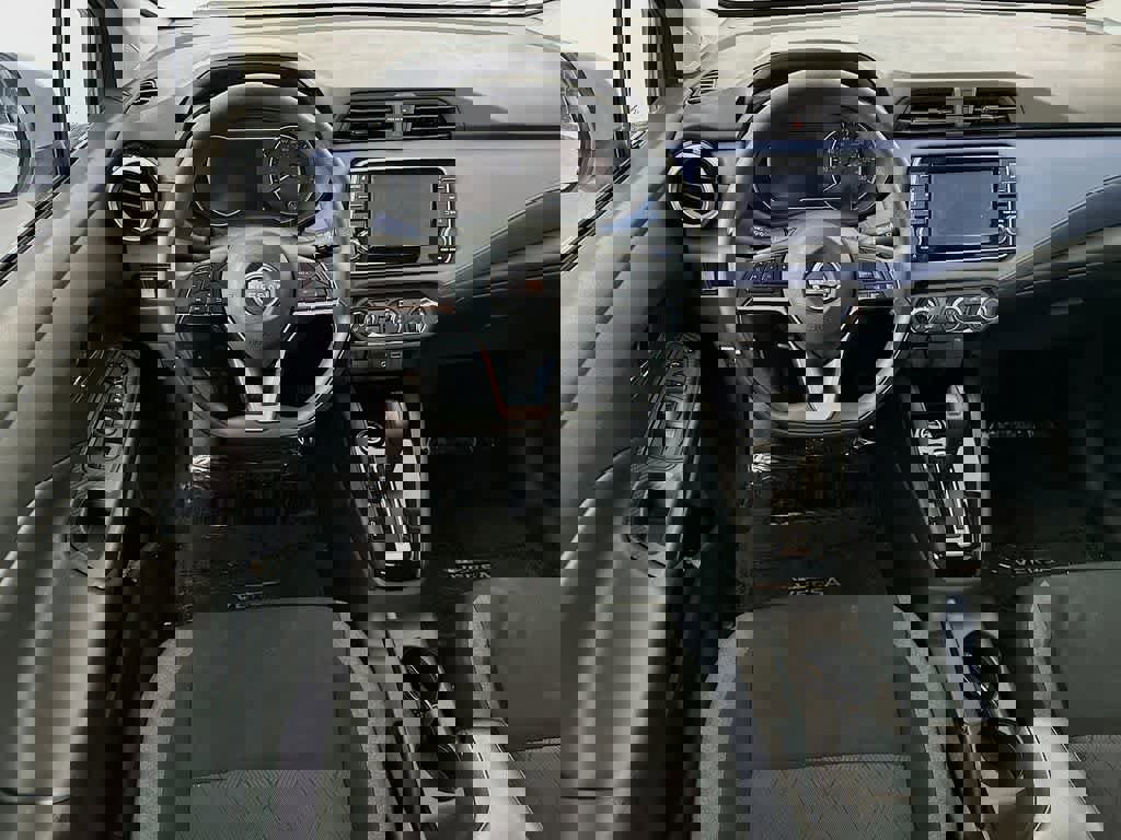 Used 2023 Nissan Versa SV image 13