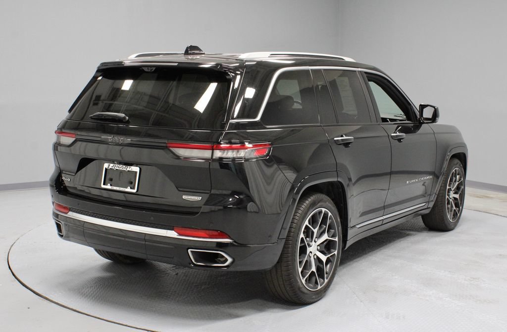 Used 2024 Jeep Grand Cherokee Summit AWD/4WD image 13