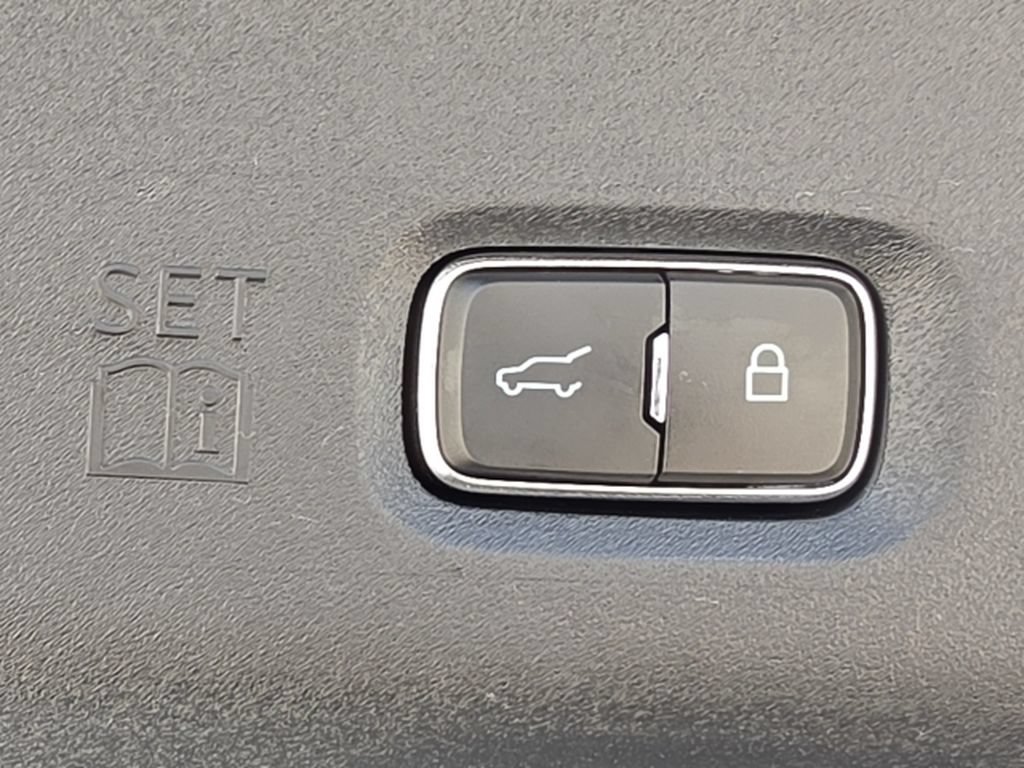 Certified 2025 Ford Expedition Active RWD image 16