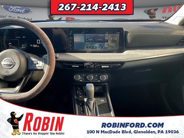 Used 2025 Nissan Kicks SV AWD/4WD image 11