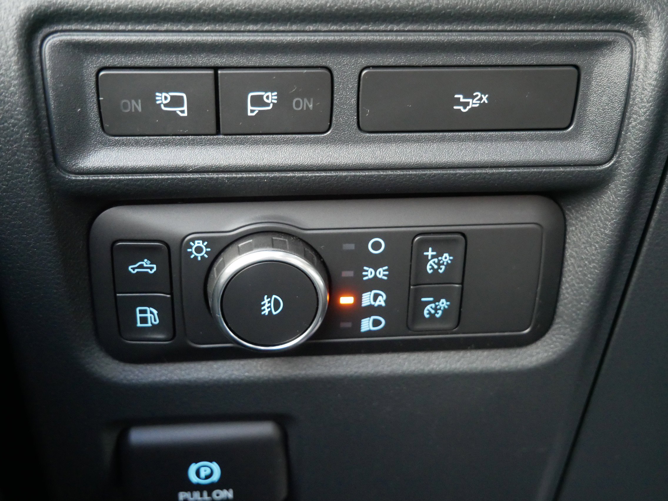 Certified 2022 Ford F150 XLT w/ Equipment Group 302A High image 17