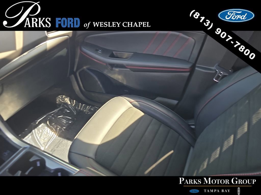 Certified 2024 Ford Edge ST-Line image 14