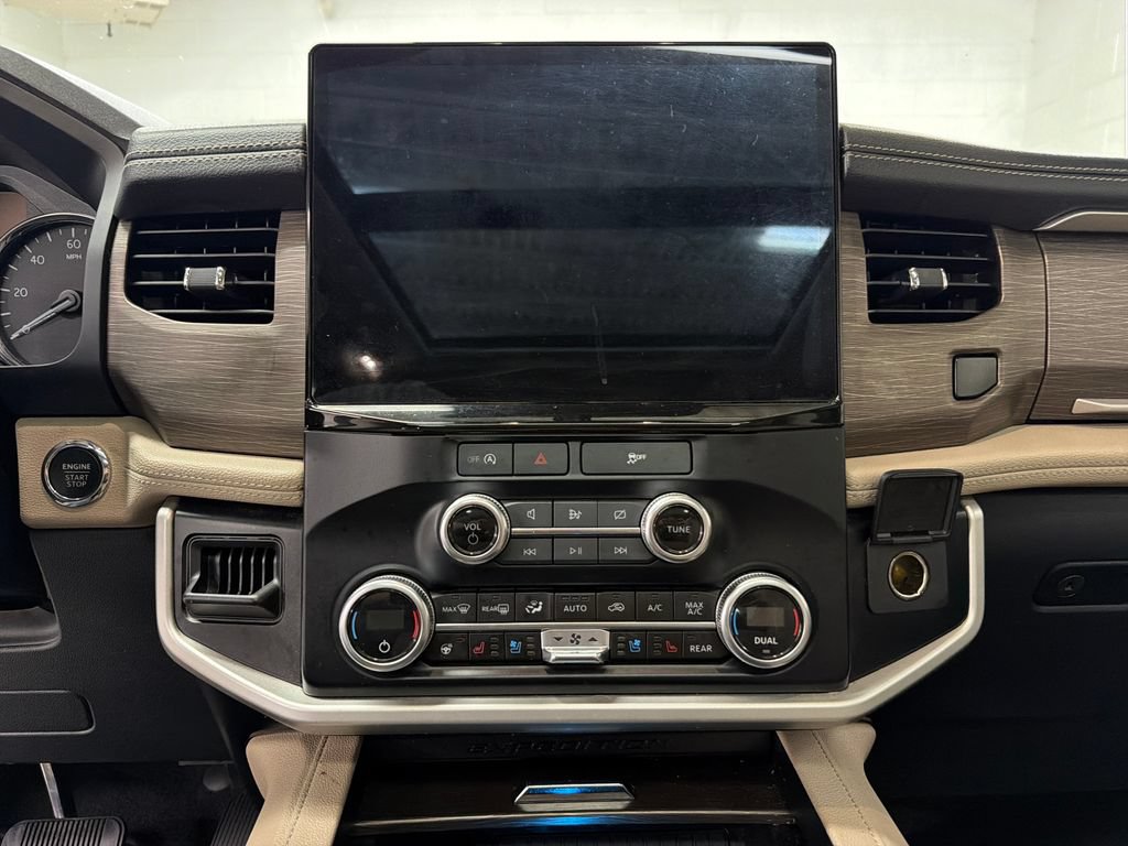 Certified 2024 Ford Expedition Limited RWD image 24