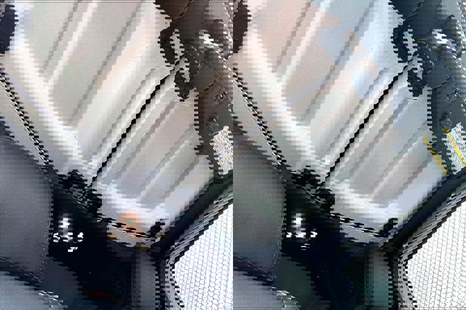 Used 2022 Jeep Wrangler Unlimited Rubicon w/ Cold Weather Group image 14