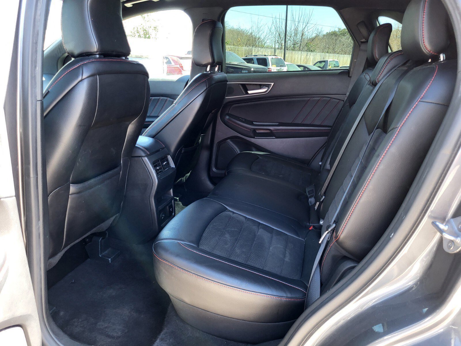 Certified 2022 Ford Edge ST-Line image 18