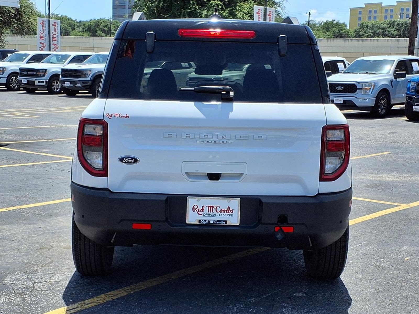 Certified 2023 Ford Bronco Sport Outer Banks w/ Tech Package AWD/4WD image 7