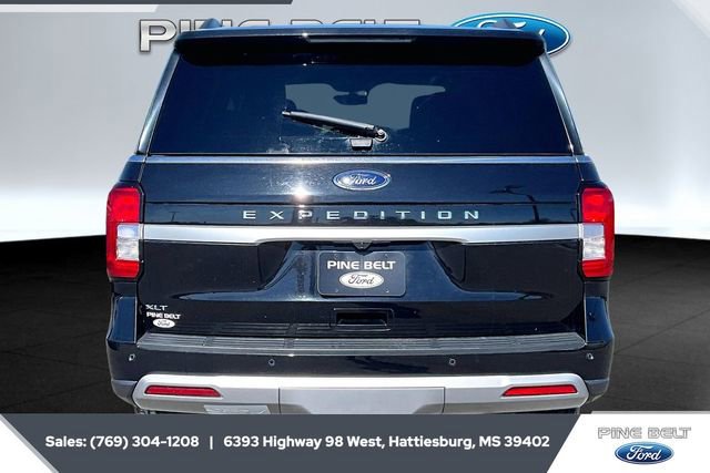 Certified 2024 Ford Expedition XLT image 3