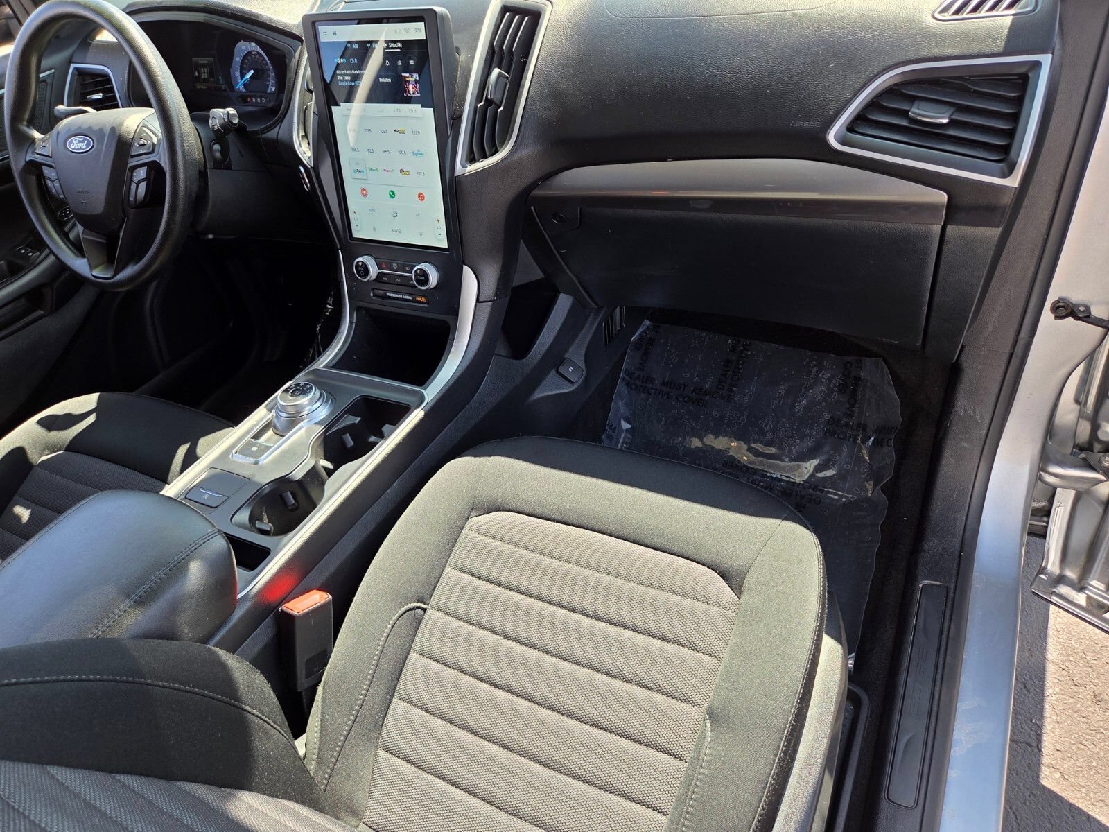 Certified 2023 Ford Edge SE w/ Black Appearance Package AWD/4WD image 16