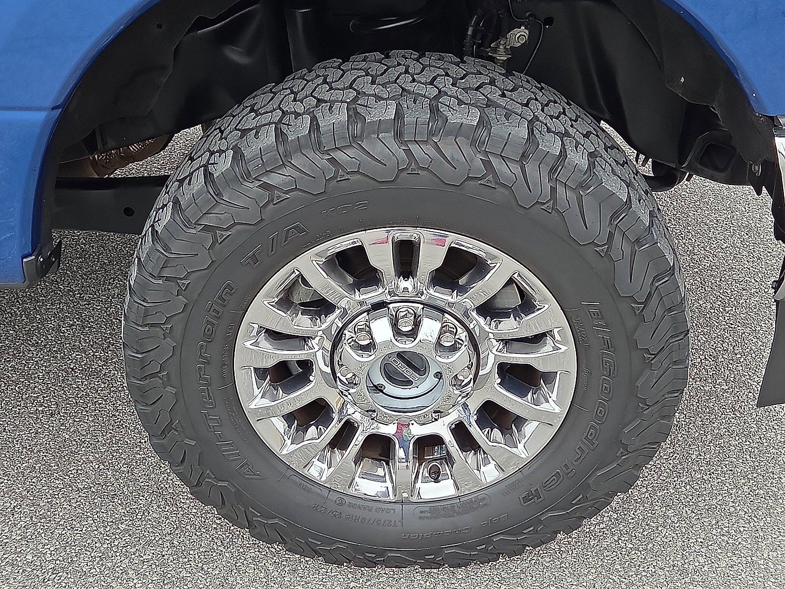 Certified 2022 Ford F350 Lariat w/ Lariat Ultimate Package image 7