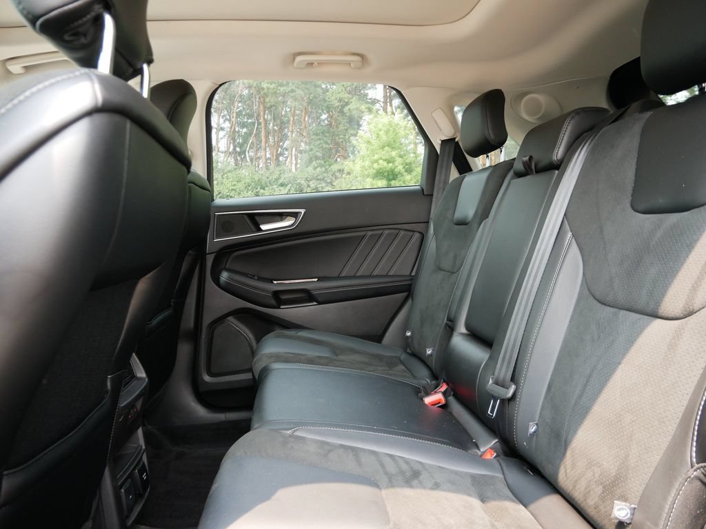 Certified 2017 Ford Edge Sport w/ Equipment Group 401A AWD/4WD image 14