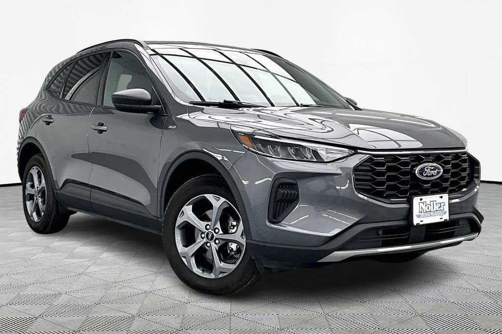 Certified 2025 Ford Escape ST-Line image 12