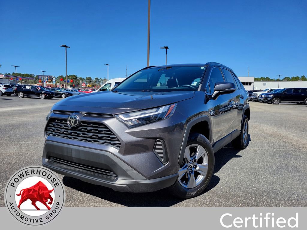 Used 2022 Toyota RAV4 XLE video 1