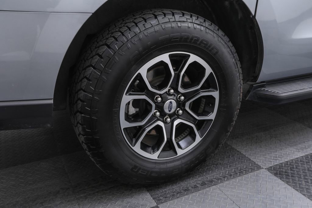 Certified 2024 Ford Expedition Max XLT image 11