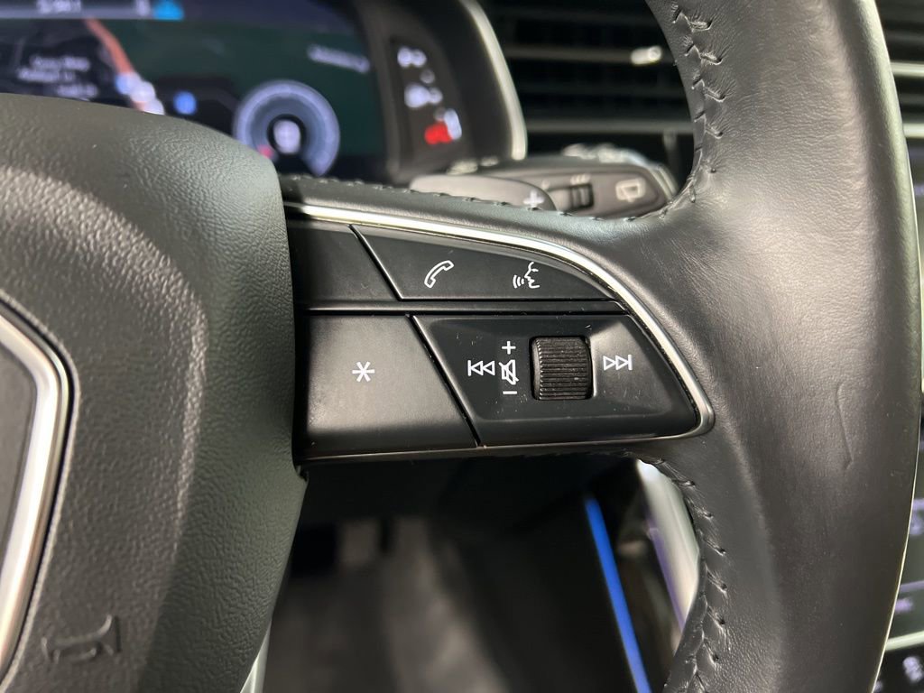 Used 2020 Audi Q7 3.0T Prestige image 19